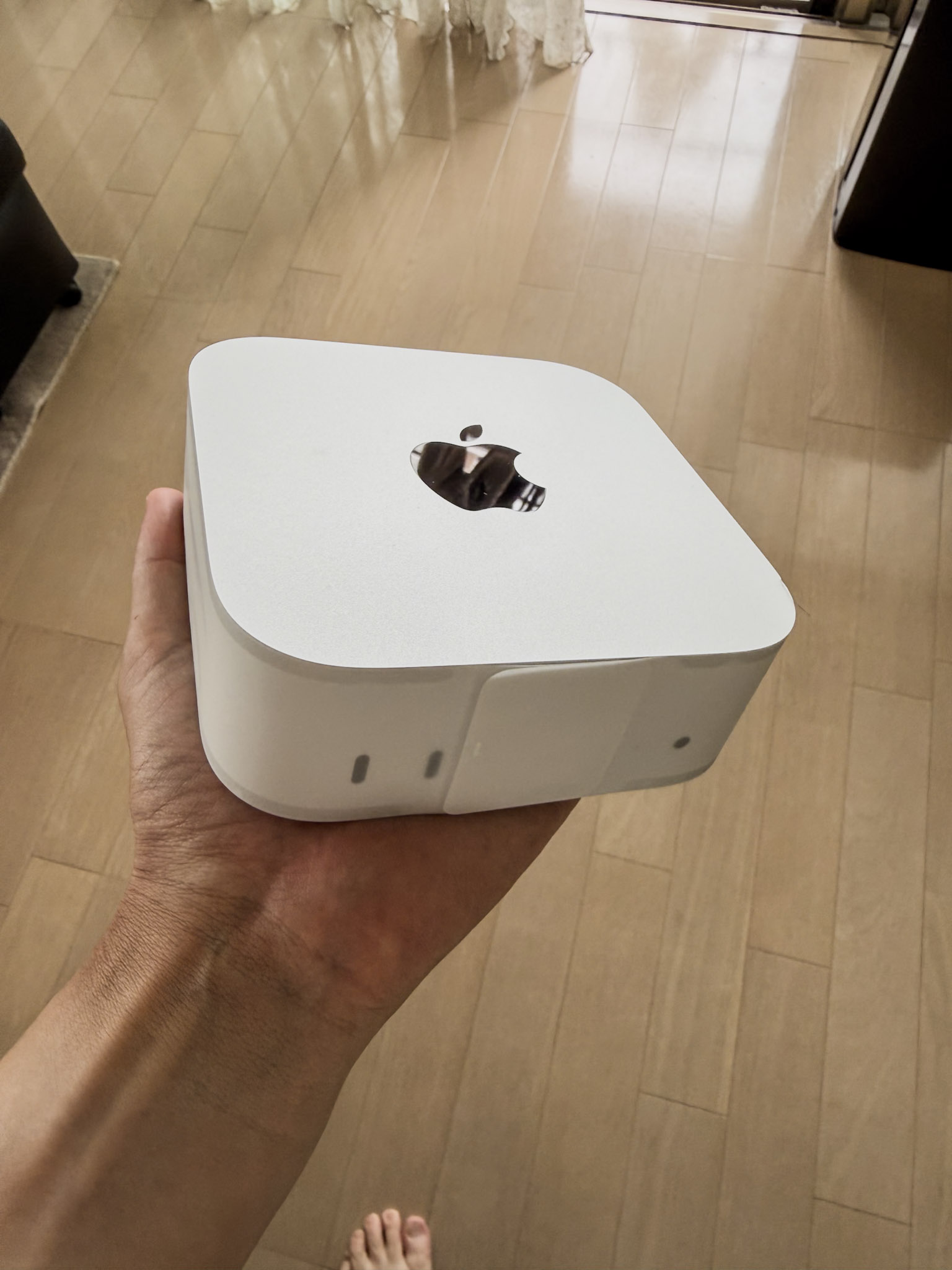 M6 Mac mini 開封・サイズ感
